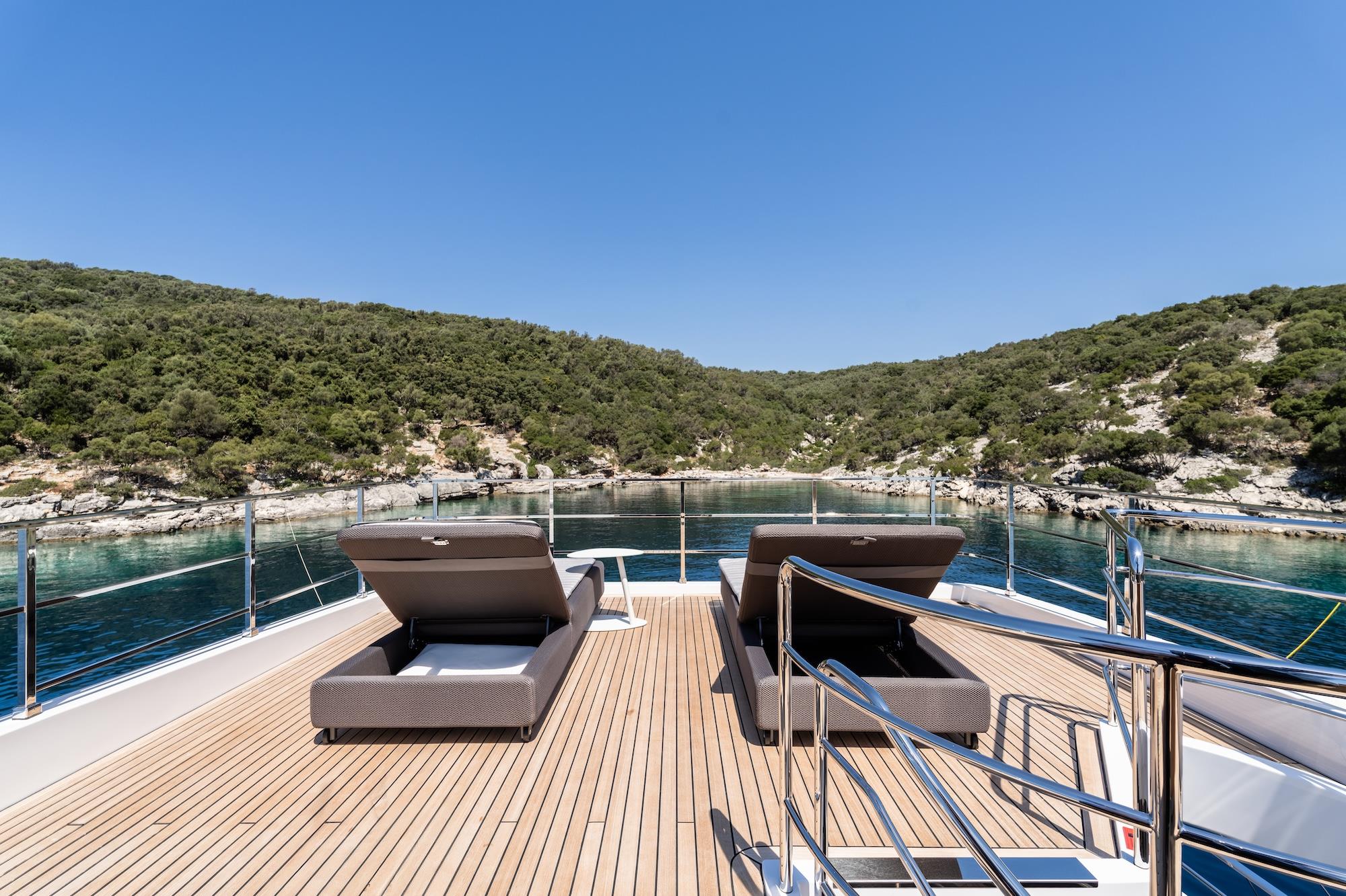 2024 CUSTOM LINE NAVETTA 30 